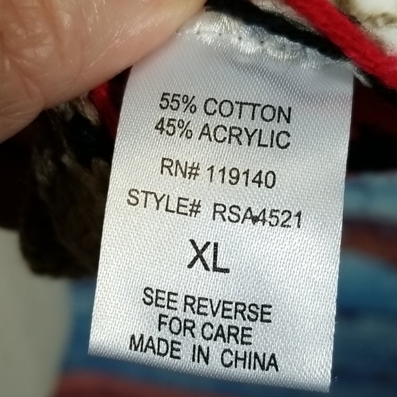 𝅺purple Snow  stripped sweater - Picture 6 of 6